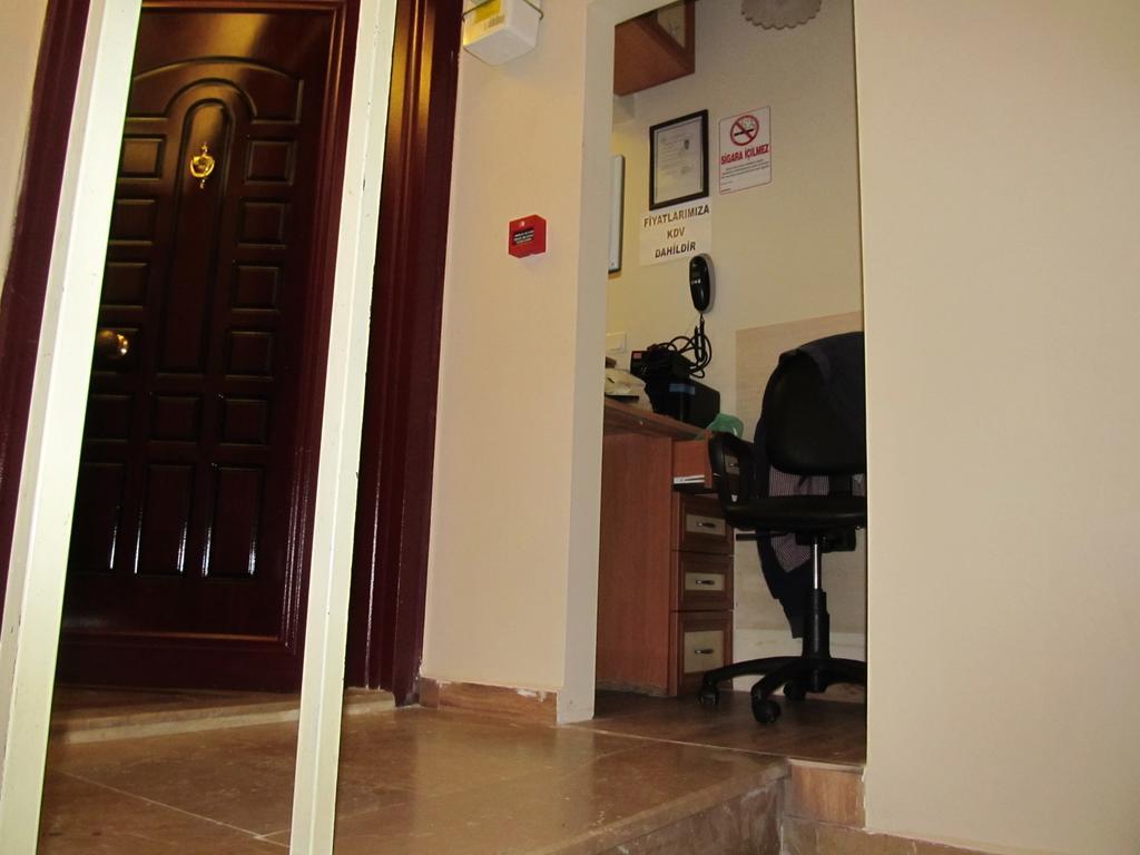 Buyukada Cinar Hotel (Adults Only) Adalar Exterior photo